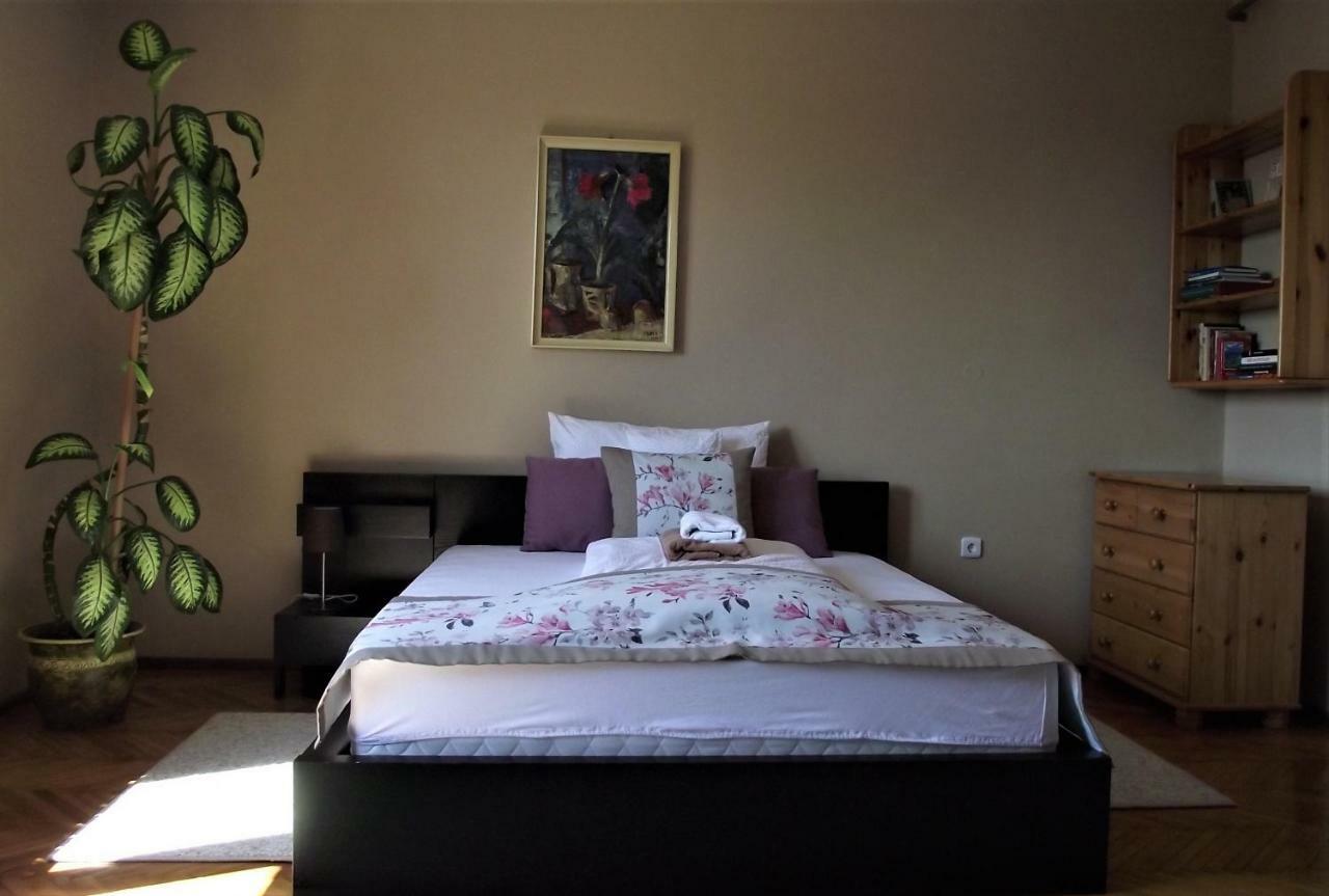 Panorama Apartman Mór Eksteriør billede